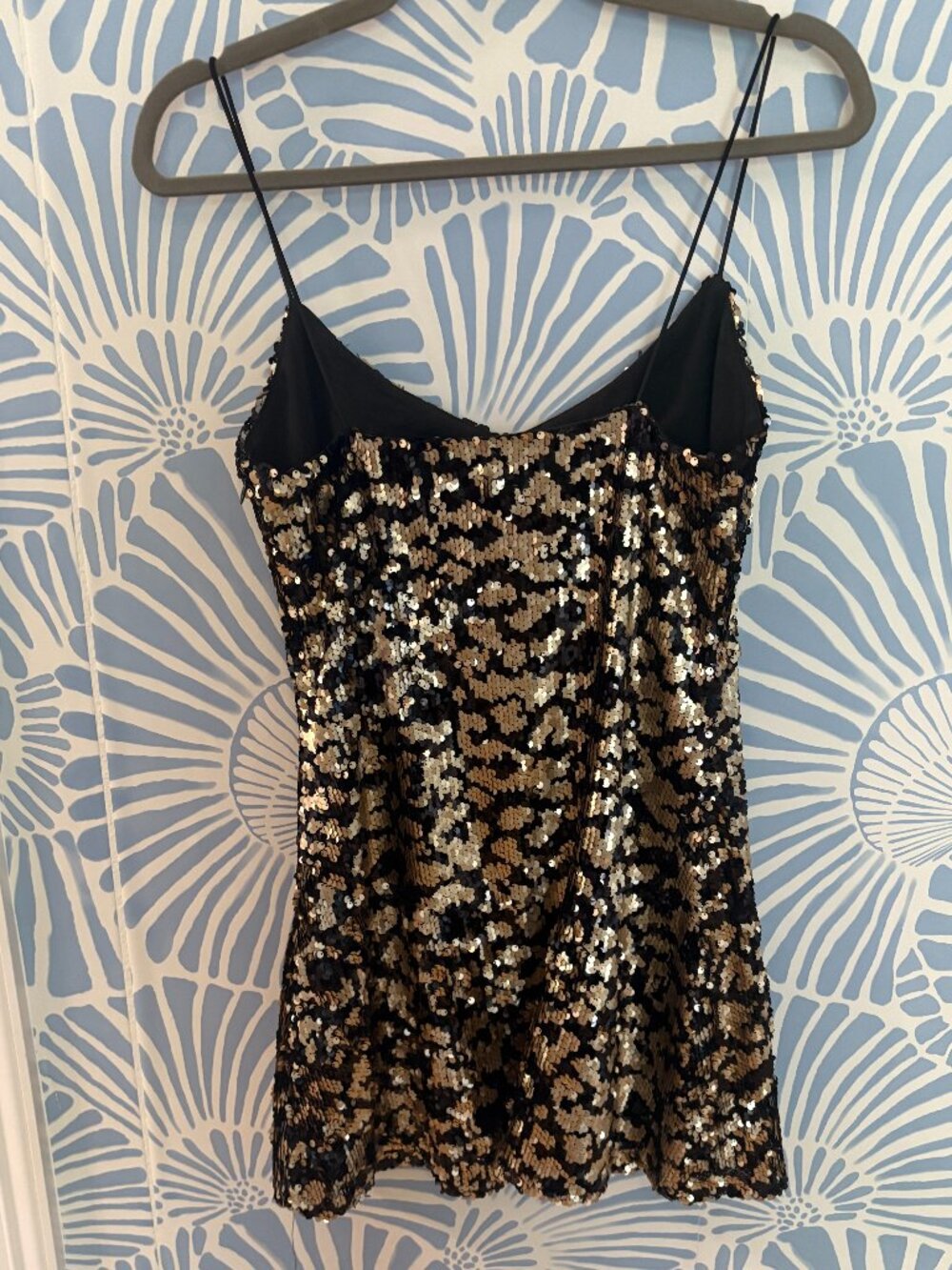 Revolve Superdown Leopard Print Sequin Bryanna Mini Dress Size Small - Picture 4 of 5